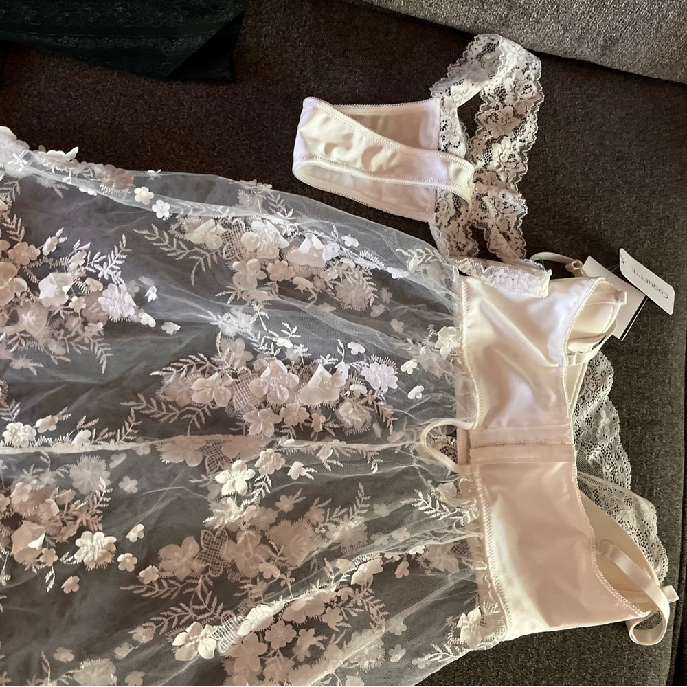 Bridal ware - Picture 4 of 12